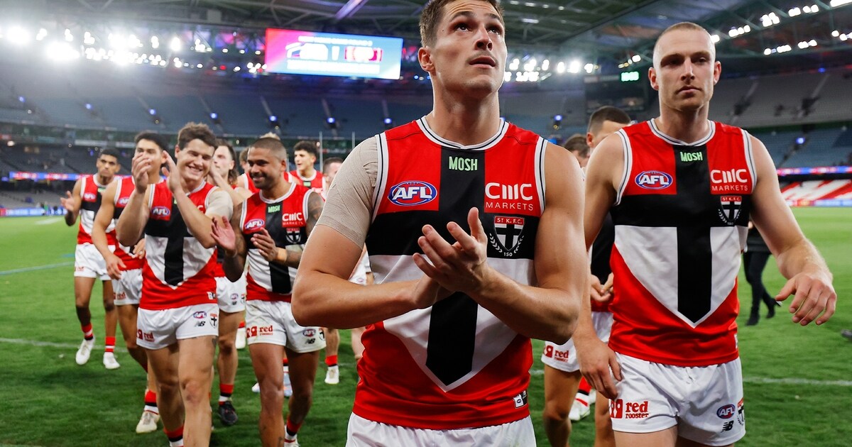 Steele to miss with broken collarbone