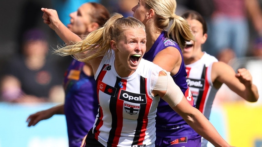 AFLW RD10 | Serene scenes as skipper kicks first (two!) AFLW goals